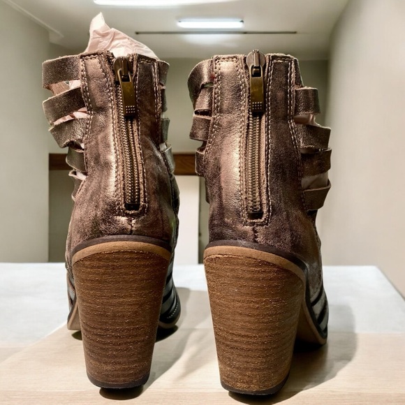 FREE PEOPLE Hybrid Strappy Cutout Silver Metallic Heeled Ankle Boots Sz 37 - Picture 7 of 14